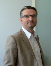 Antoine Junqua, Directeur des comptes utilities chez Teradata, éditeur de solutions informatiques spécialisées en matière d’entrepôt de données et d’applications analytiques, a répondu à nos questions concernant le partenariat entre Siemens et Teradata.