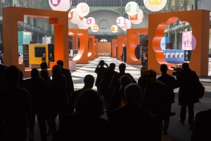 Le 17 mars, Orange présentait son nouvel univers de marque sous la nef du Grand Palais