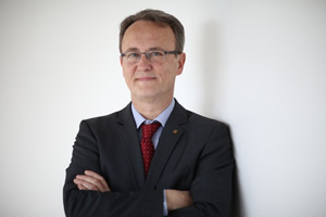 Gérard-de-Carville-article