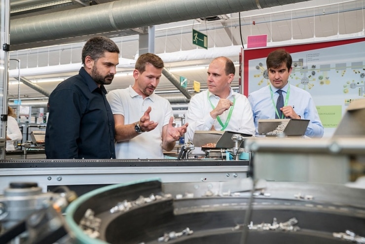 MM_Schneider_Electric_Industry_900