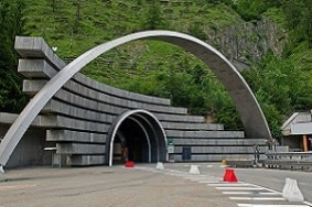 Entrée du Tunnel du Mont-Blanc (Haute-Savoie)