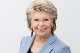 Viviane Reding va s’attaquer aux appels du pays de résidence vers un autre Etat de l'UE. ©Raoul Somers