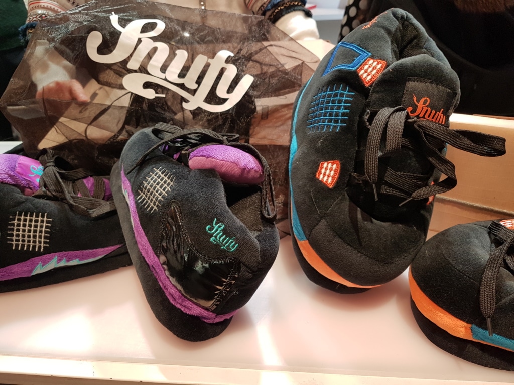 Snufy s’est inspiré des baskets pour imaginer des chaussons.