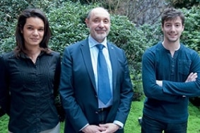 Ici, Ingrid Godefroy, managing director ; Claude Duplaa, porteur et promoteur d’Arts & Métiers Accélération (AMA) et Gaël Buvat, community et office manager. Photo : Arts et Métiers Magazine.