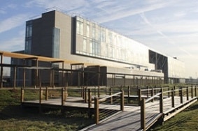 e très moderne siège du groupe Manutan à Gonesse - DR (002)