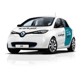 Dans ce partenariat, Renault fournit les véhicules et en assurera la maintenance et la réparation tandis qu'ADA propose son expertise digitale grâce à son application dédiée à la location très courte durée. ©Renault