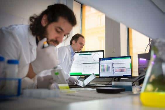 Une équipe de recherche mixte entre l’Institut Pasteur et Inria développe un cadre méthodologique permettant d’assister le processus de découverte pour la biologie des systèmes et la biologie de synthèse. © Inria / Photo C. Morel
