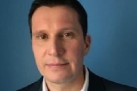 Raw Material Purchasing Manager pour les laboratoires, mais également « Security Champion ».