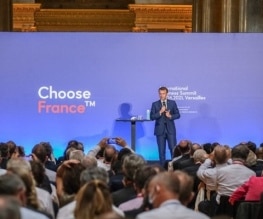 Emmanuel Macron lors de lédition 2021 de Choose France à Versailles