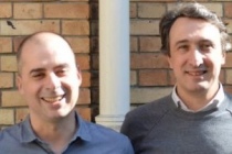 Yan Georget (polytechnicien, docteur en IA) et Javier Gonzalez (HEC), les cofondateurs de Botfuel. Auparavant, tous deux ont œuvré dans d’autres entreprises de la fintech, de la logistique urbaine, du marketing digital et des grands groupes.